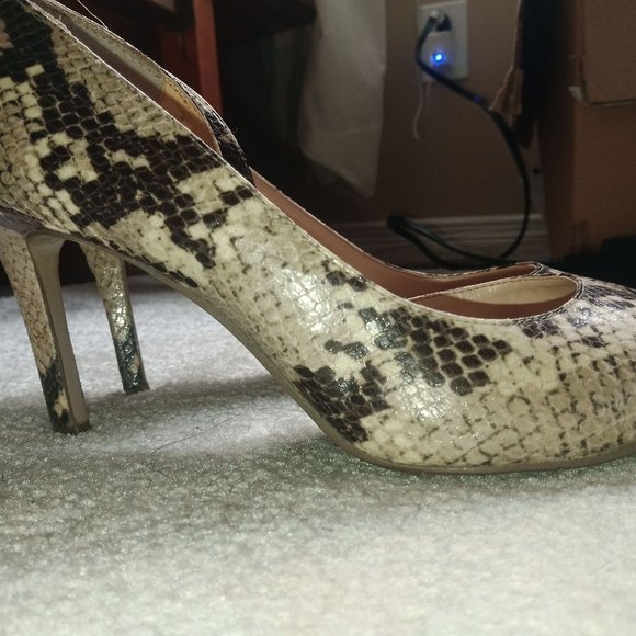 Nine West - Picture 3 of 6